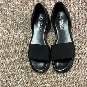 Basic Editions Black Women's Elastic Vamp Open-Toe Flats